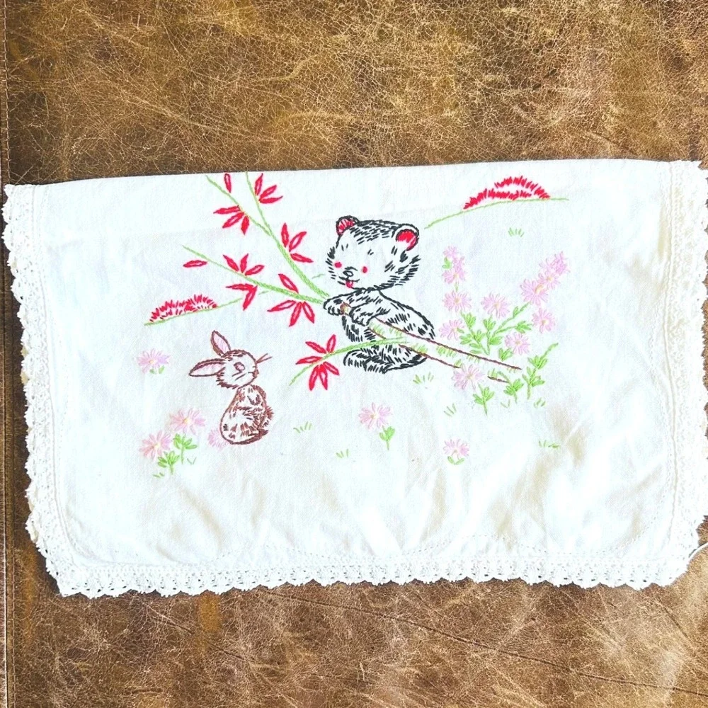 Vintage Hand Embroidered Table Runner Bear Rabbit Woodland Lace Trim 36x15.5